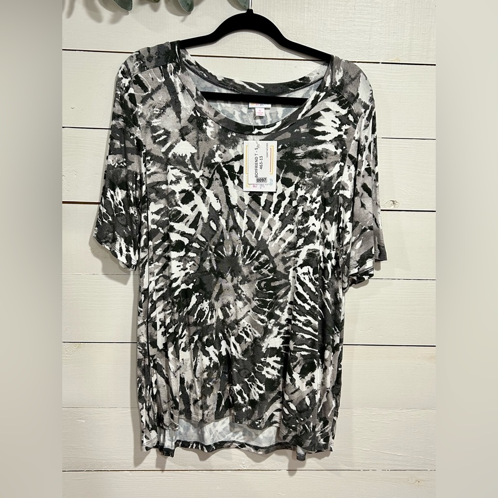 Tie Dye Swirl Boyfriend T NWT